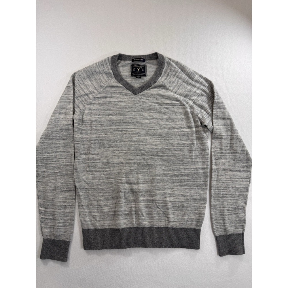 American Eagle Mens Small Seriously Soft V Neck Sweater Heathered Gray EUC